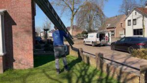 Schoorsteen onderhoud Schijndel ladder bus